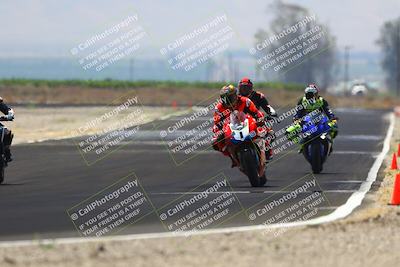 media/Jun-07-2025-TrackDaz (Sat) [[4413525952]]/B Group/220pm (Turn 9)/
